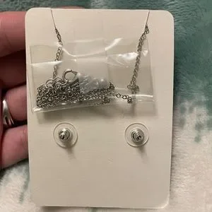 Amelia rue amethyst necklace deals
